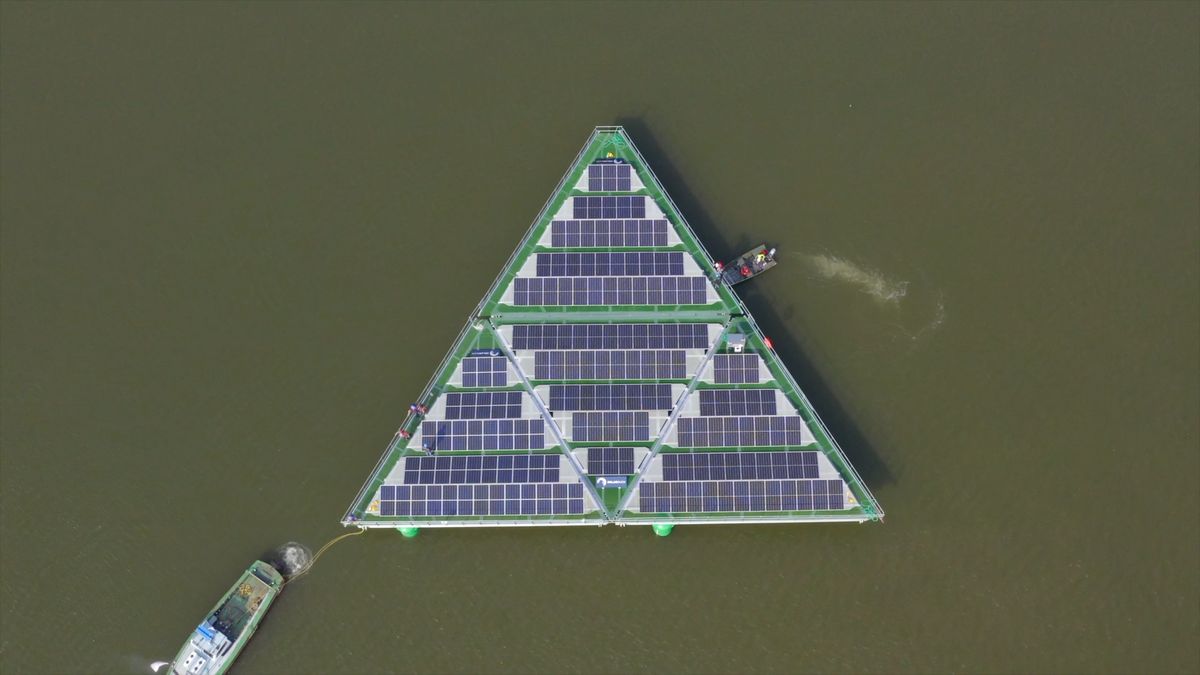 Německý energetický gigant instaluje plovoucí solární panely v Severním moři
